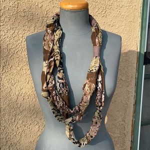 URBAN RENEWER SCARF